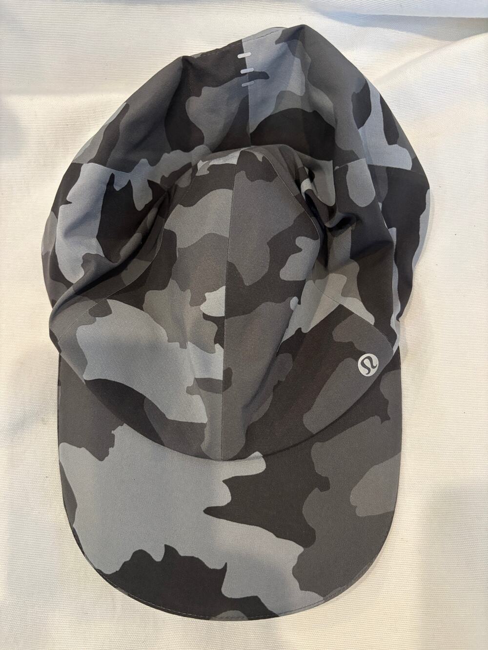Lululemon Men’s O/S Fast & Free Run Hat Gray Camo Strapback Cap Athletic